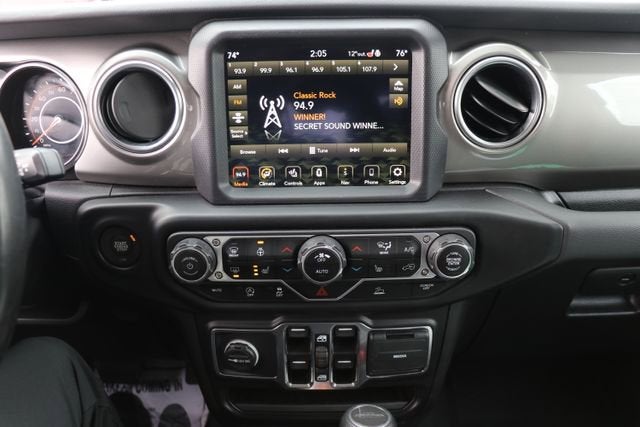 2021 Jeep Gladiator Overland