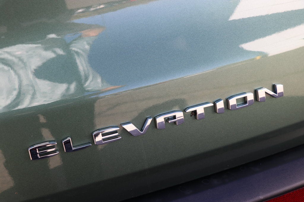2027 GMC Acadia Elevation