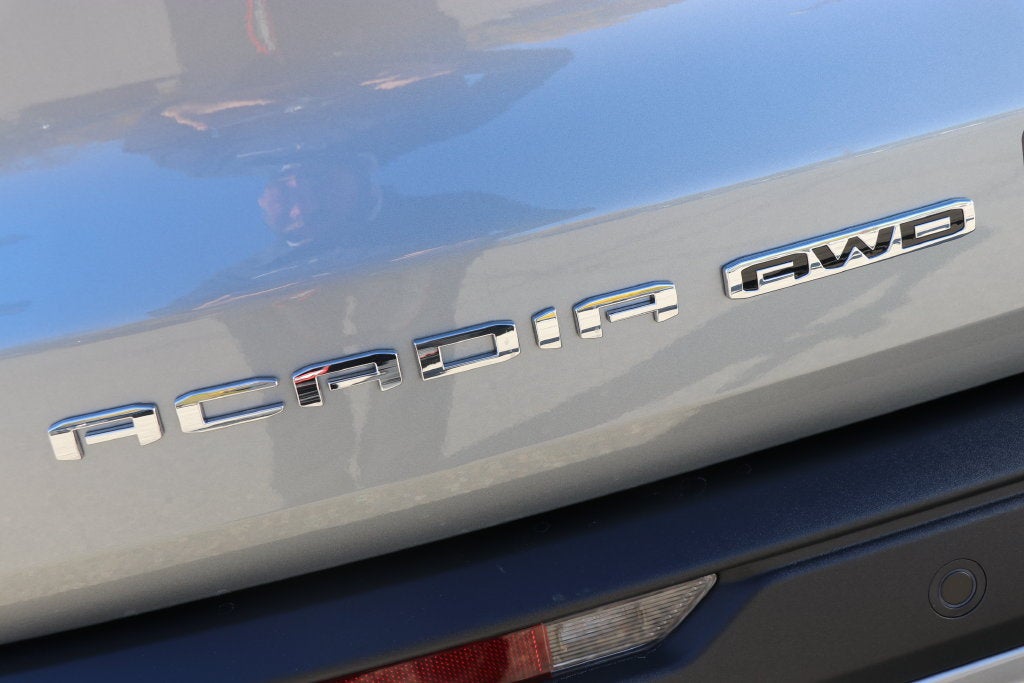 2027 GMC Acadia Elevation