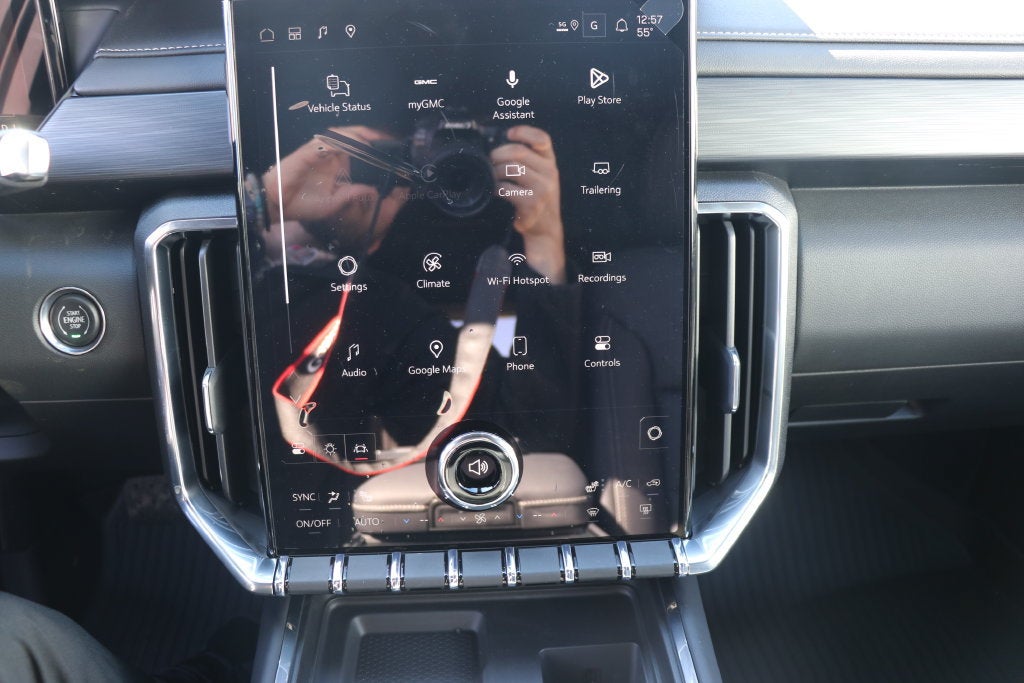 2027 GMC Acadia Elevation