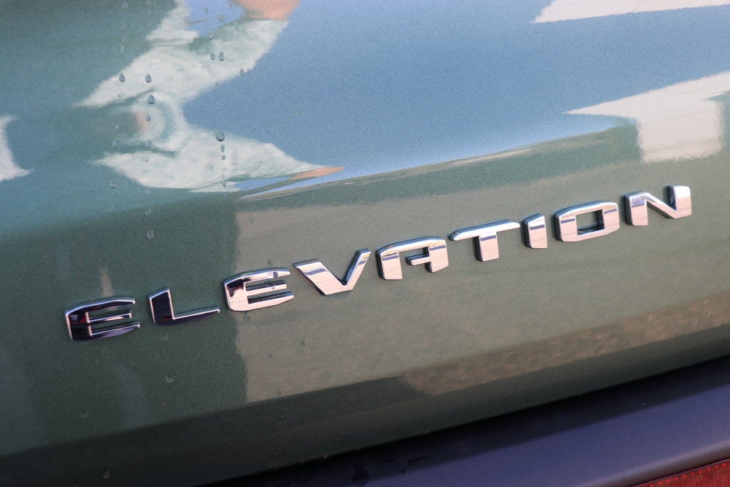 2027 GMC Acadia Elevation