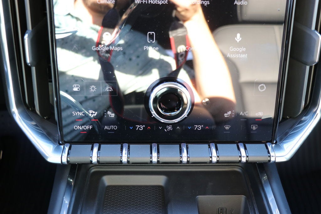 2027 GMC Acadia Elevation