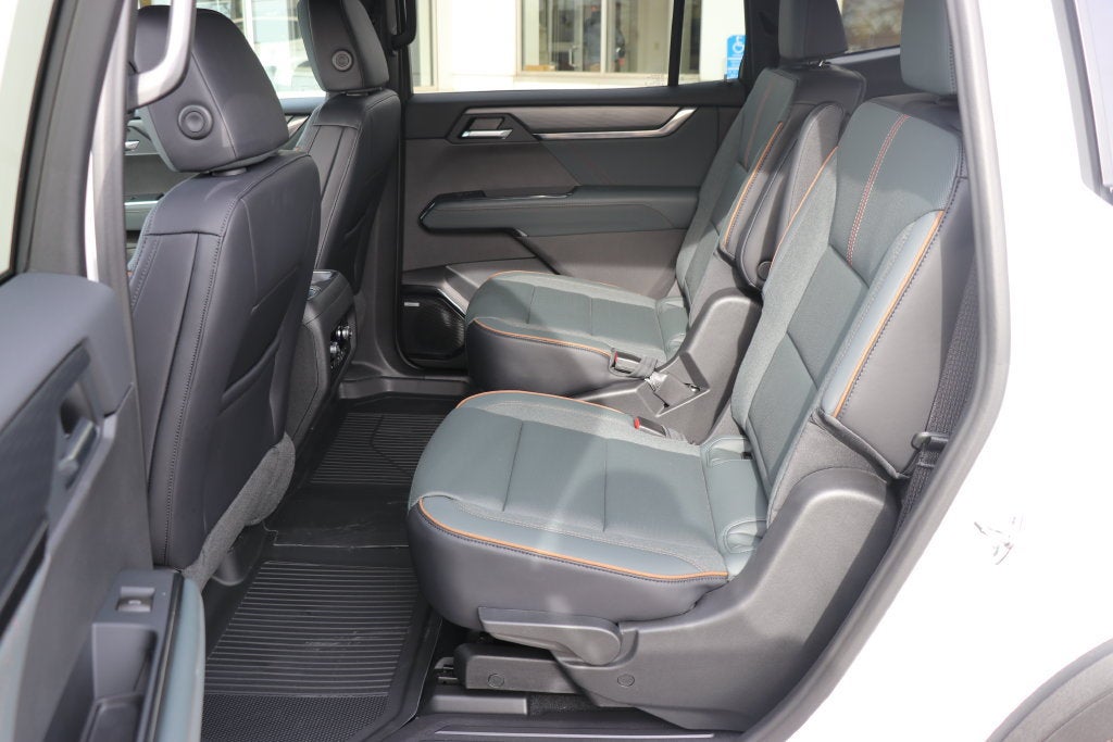 2027 GMC Acadia AT4