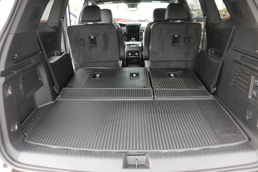 2027 GMC Acadia Denali