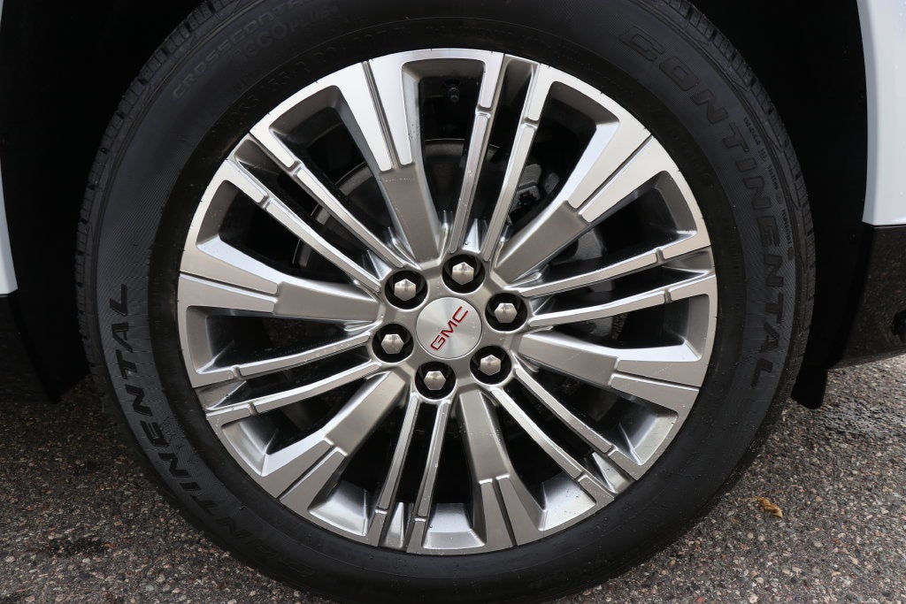 2027 GMC Acadia Denali