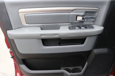 2018 RAM 1500 Big Horn Crew Cab 4x4 5'7" Box