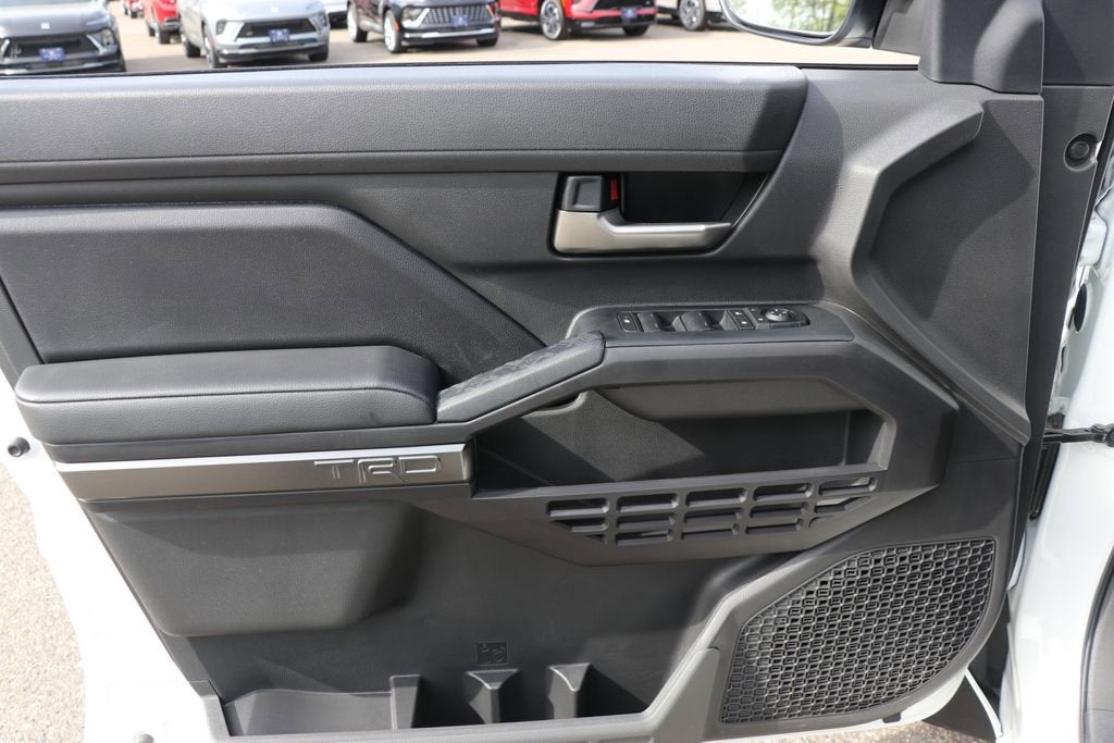 2024 Toyota Tacoma 4WD SR5
