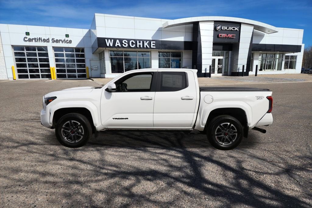 2024 Toyota Tacoma 4WD SR5