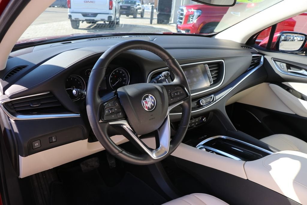 2023 Buick Enclave Essence