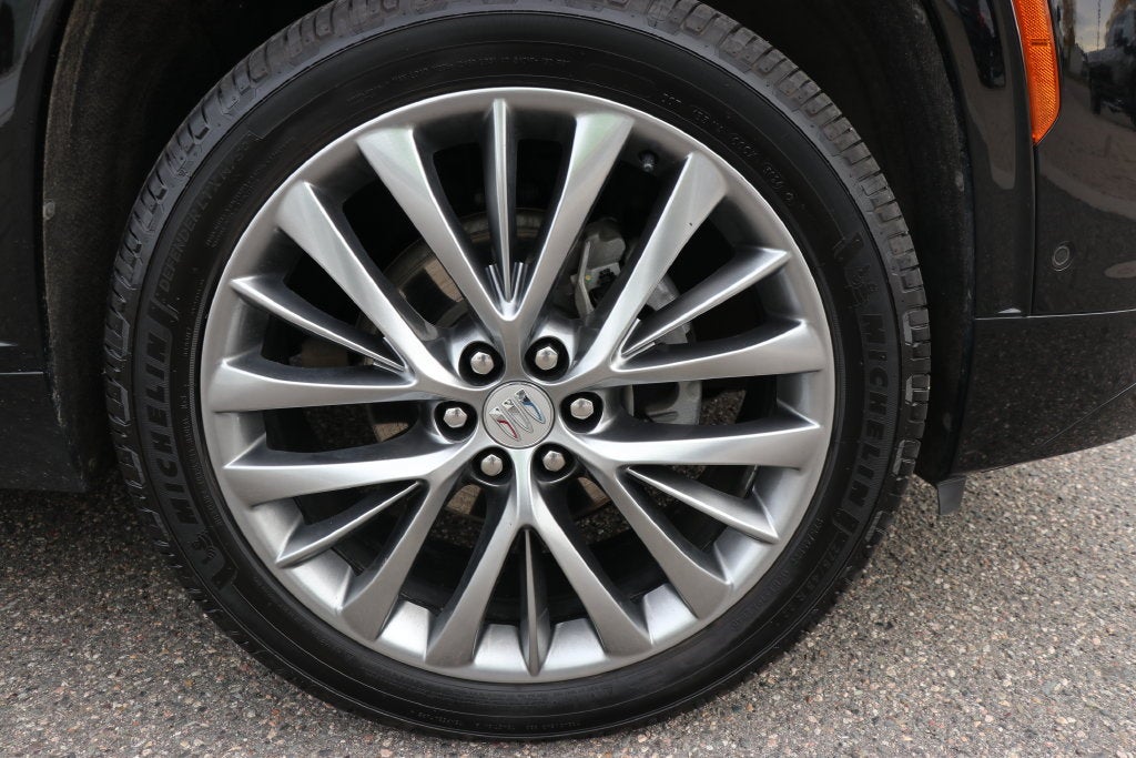 2025 Buick Enclave Avenir