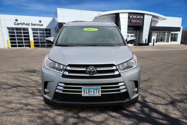 Used 2017 Toyota Highlander Limited with VIN 5TDDZRFH2HS432073 for sale in Virginia, Minnesota